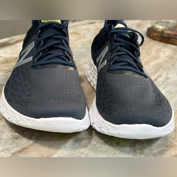 Men’s NEW BALANCE Fresh Foam Beacon 2 v2 running shoes- Size 14. - Picture 7 of 12
